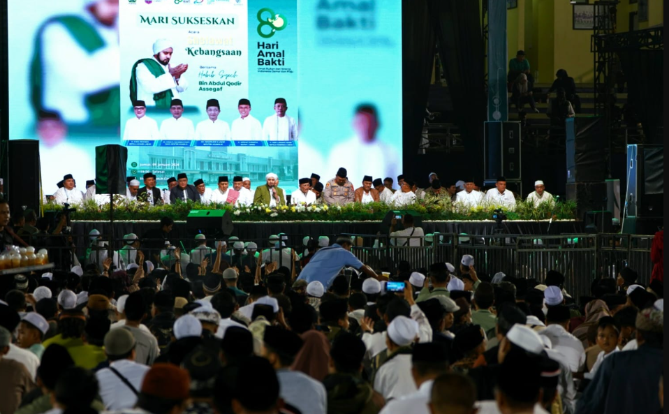 Stadion Galuh Ciamis Memutih, Habib Syech Pimpin Shalawat Kebangsaan HAB 80 Tahun Kemenag